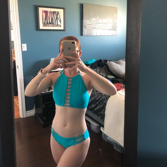 VICTORIA SECRET PINK halter bikini top and bottoms - Picture 4 of 4